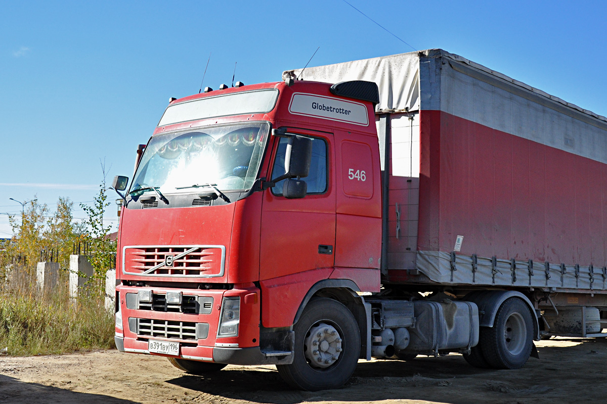 Хабаровский край, № В 391 ВУ 196 — Volvo ('2002) FH12.420