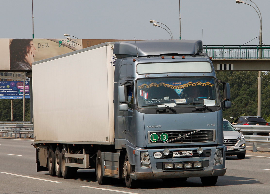 Башкортостан, № О 698 РМ 102 — Volvo ('2002) FH12.420