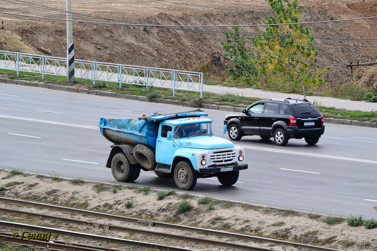 Волгоградская область, № 378 — ЗИЛ-130Д1