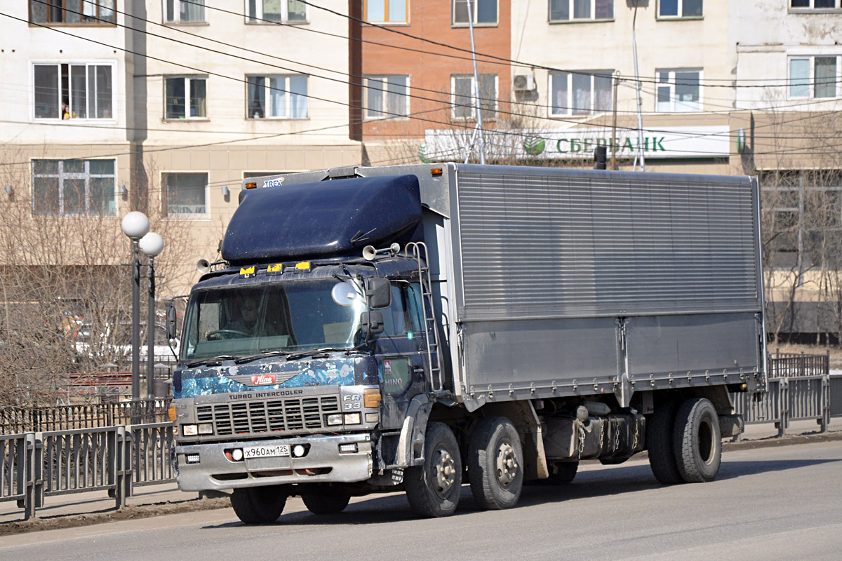 Приморский край, № Х 960 АМ 125 — Hino FR