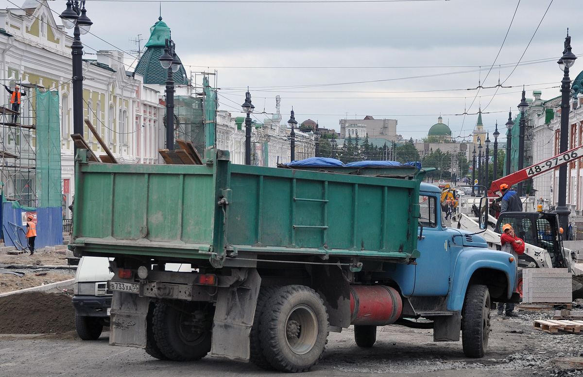 Омская область, № В 733 ХА 55 — ЗИЛ-495710