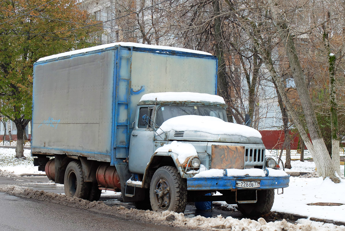 Москва, № С 228 ОВ 77 — ЗИЛ-431412