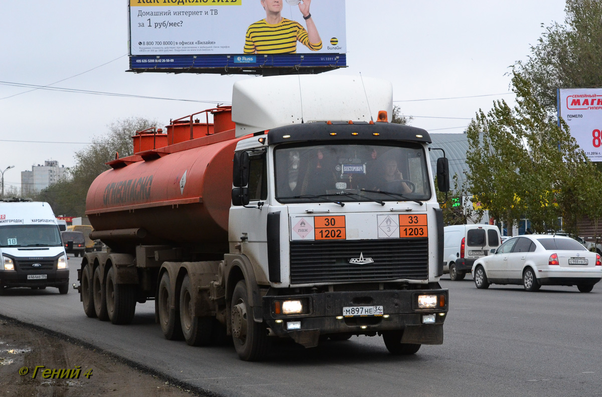 Волгоградская область, № М 897 НЕ 34 — МАЗ-6422A8