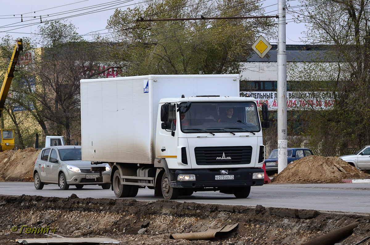 Москва, № Е 073 ОО 77 — МАЗ-4371P2 "Зубрёнок"