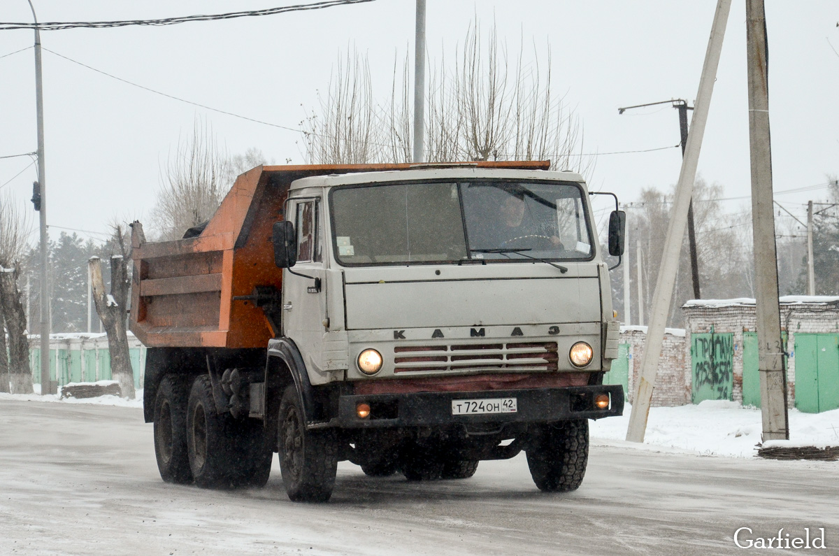 Кемеровская область, № Т 724 ОН 42 — КамАЗ-55111-01 [55111A]