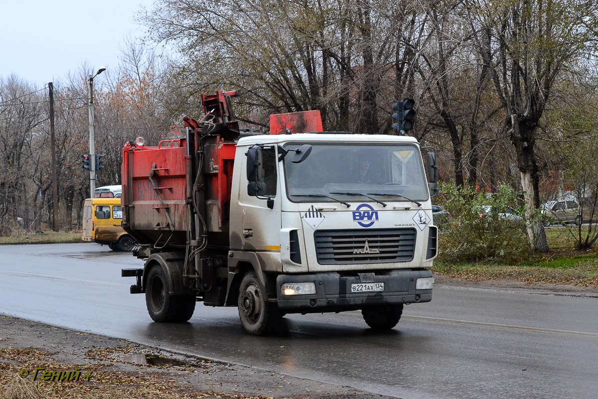 Волгоградская область, № В 221 АХ 134 — МАЗ-4571