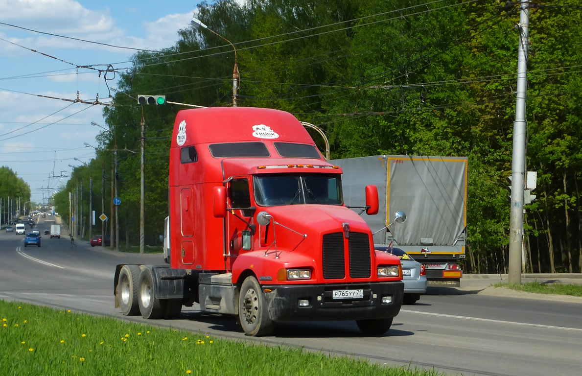 Тульская область, № Р 765 УУ 71 — Kenworth T600