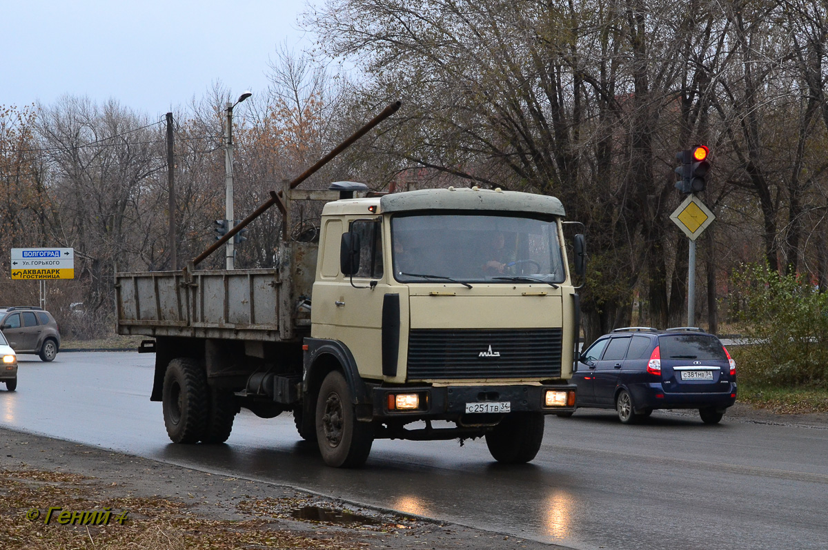 Волгоградская область, № С 251 ТВ 34 — МАЗ-53366