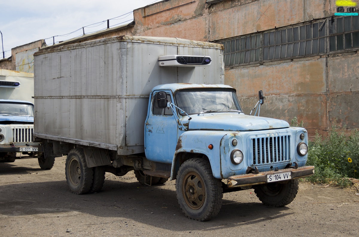 Павлодарская область, № S 104 VV — ГАЗ-52-01