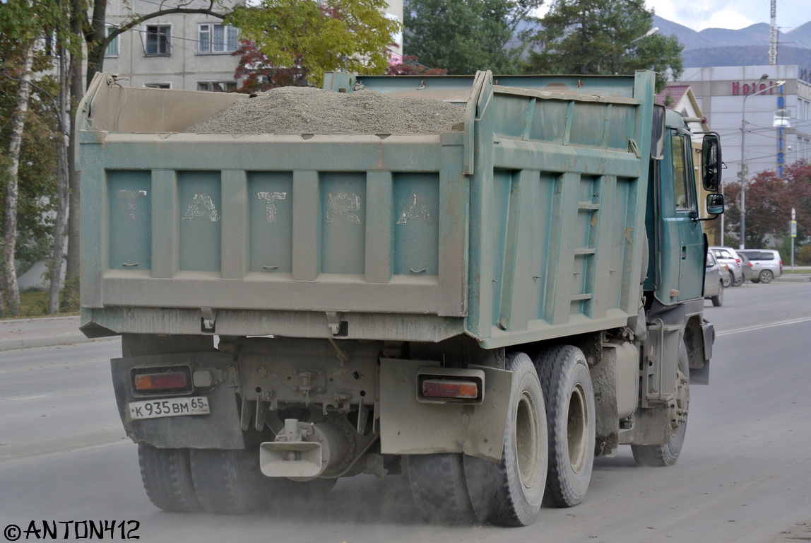 Сахалинская область, № К 935 ВМ 65 — Tatra 815-250S01