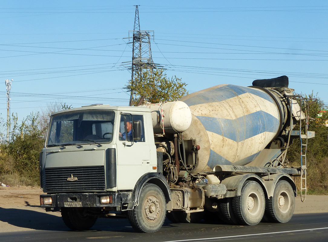 Волгоградская область, № У 666 ТВ 34 — МАЗ-63035