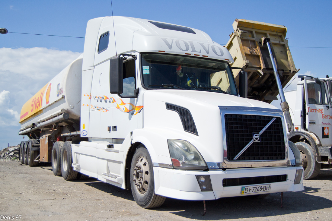 Полтавская область, № ВІ 7268 ВН — Volvo VNL670