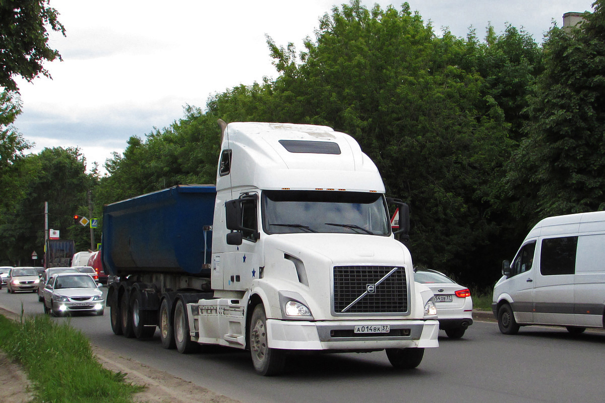 Ивановская область, № А 014 ВК 37 — Volvo VNL670