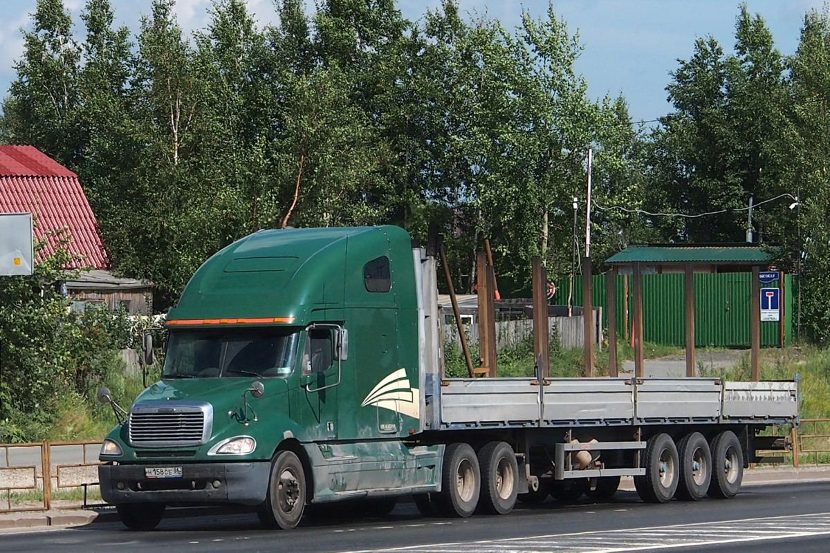 Ханты-Мансийский автоном.округ, № Н 158 СЕ 86 — Freightliner Columbia