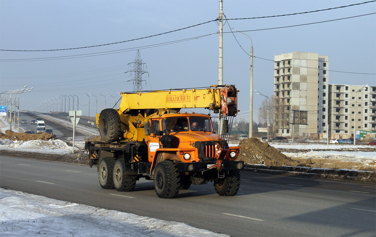 Красноярский край, № Р 027 НВ 24 — Урал-5557-10