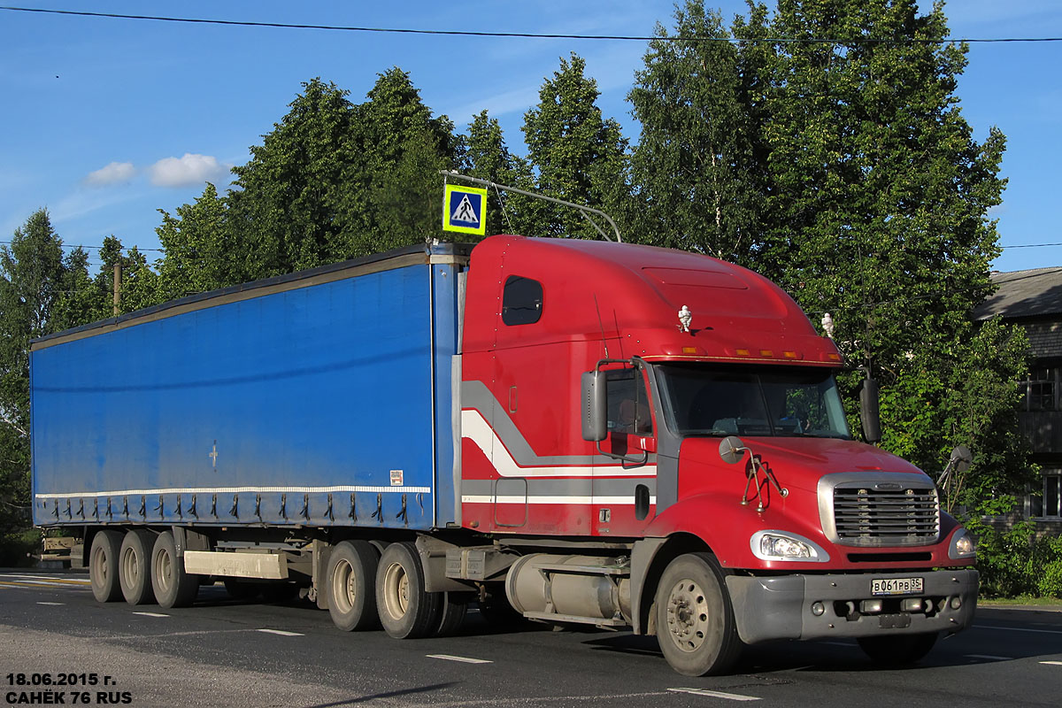 Вологодская область, № В 061 РВ 35 — Freightliner Columbia