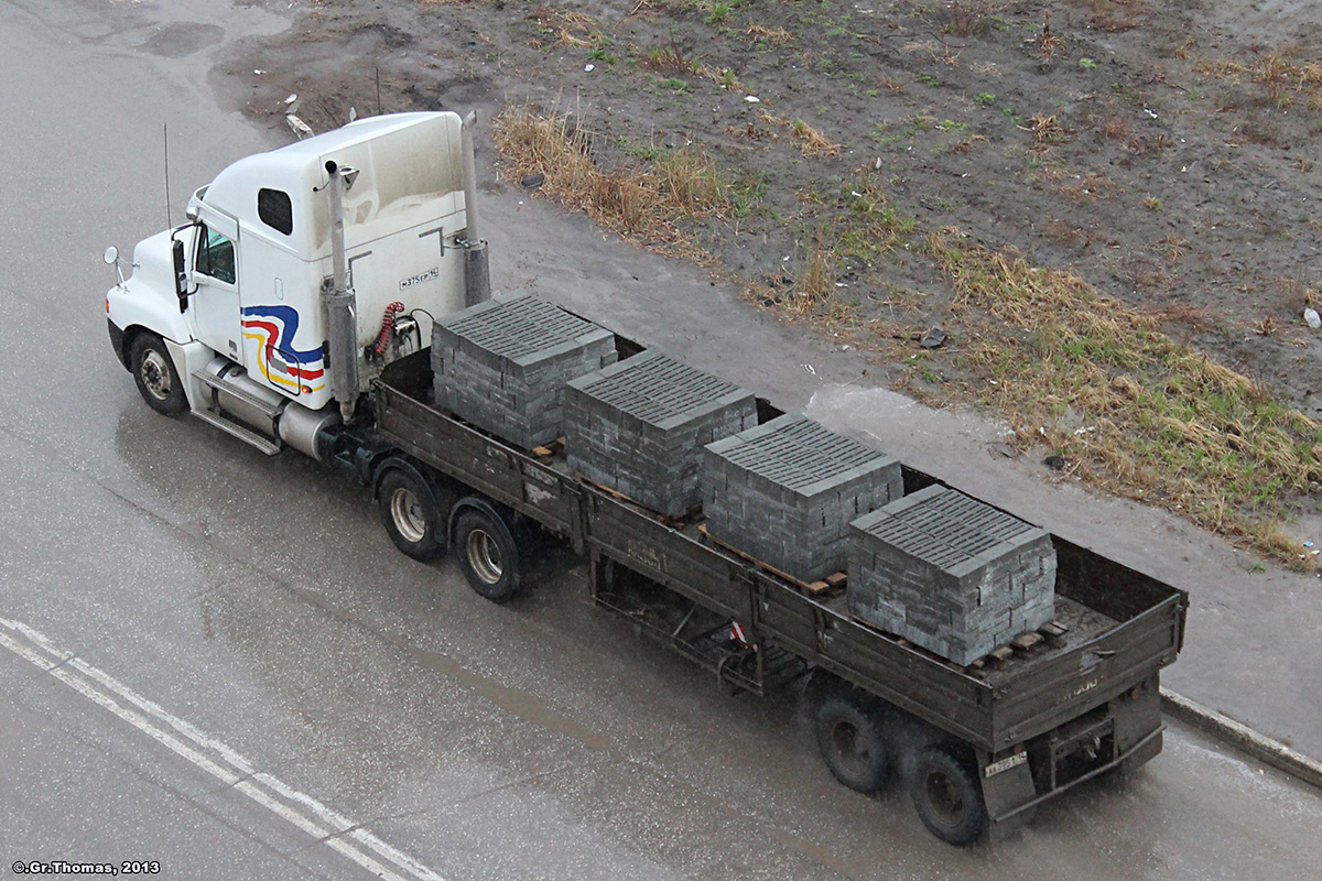 Саха (Якутия), № М 375 ЕР 14 — Freightliner Century Class