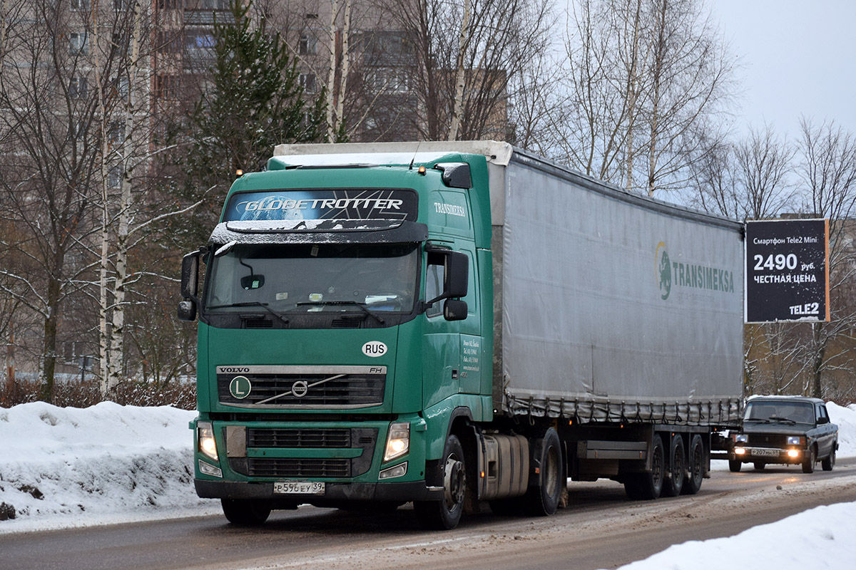 Калининградская область, № Р 596 ЕУ 39 — Volvo ('2008) FH.460