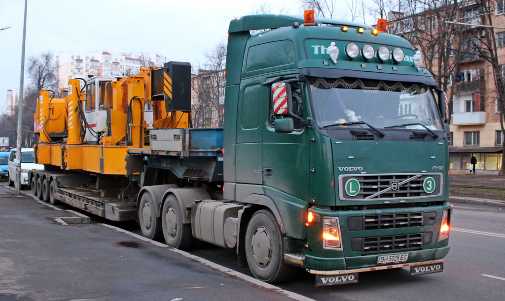 Одесская область, № ВН 5028 ЕС — Volvo ('2002) FH12.500