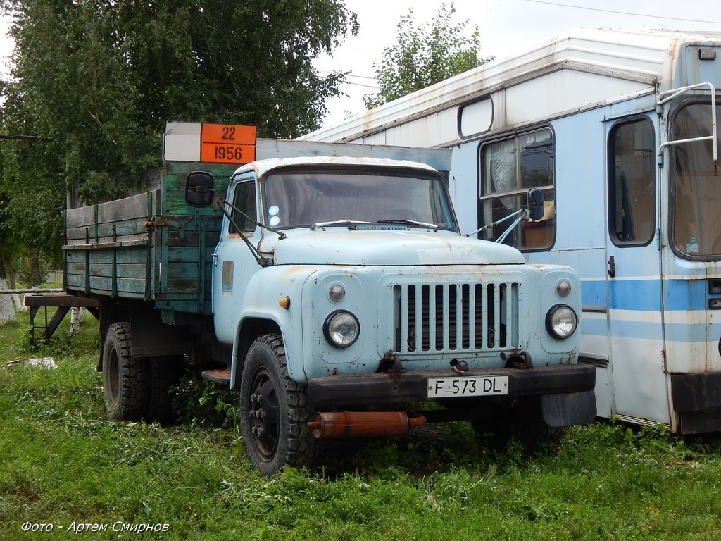 Восточно-Казахстанская область, № F 573 DL — ГАЗ-52-04