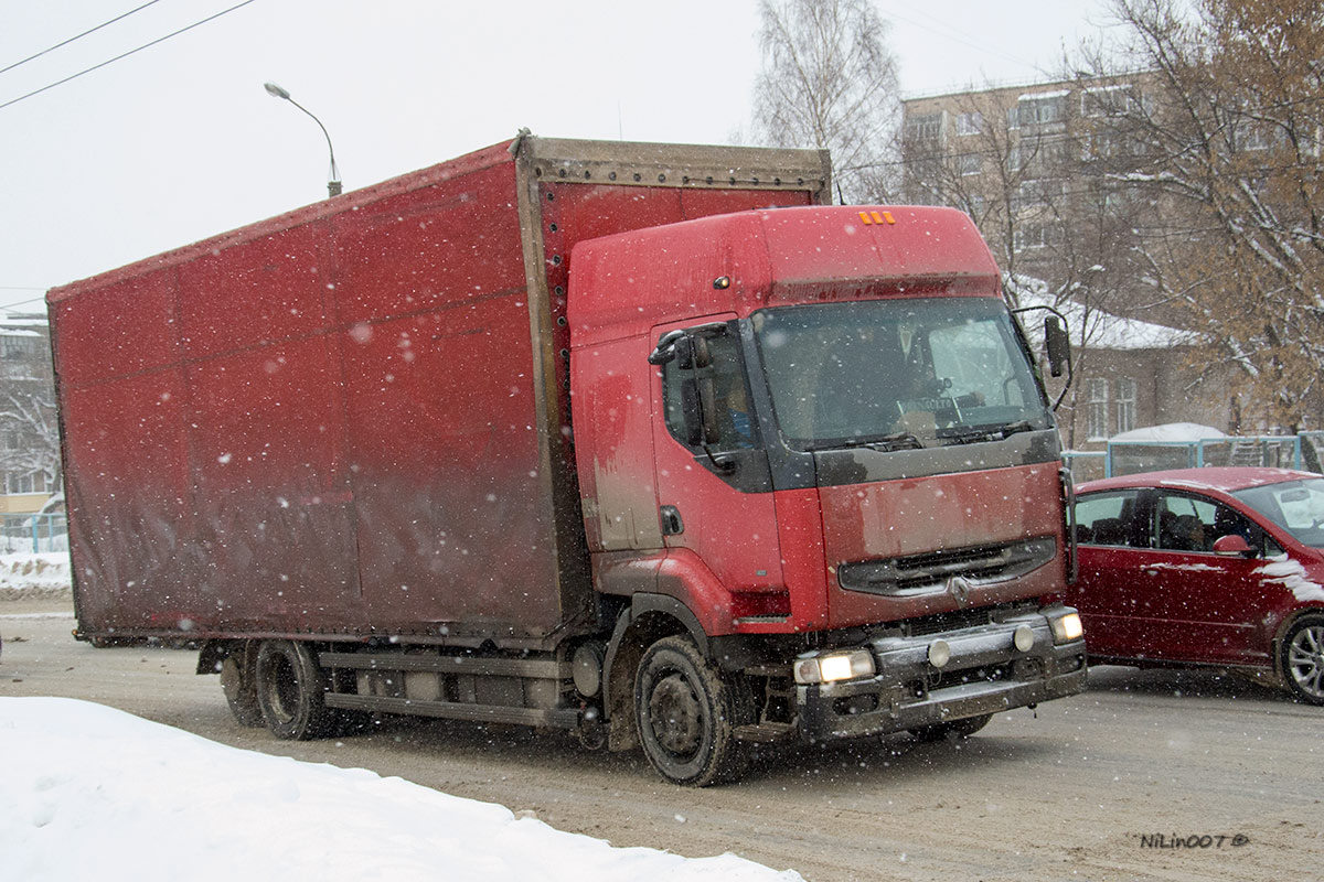 Удмуртия, № А 685 ОО 159 — Renault Premium ('1996)