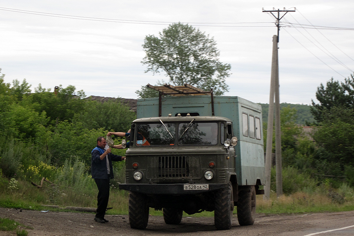 Кемеровская область, № В 528 ОА 42 — ГАЗ-66 (общая модель)