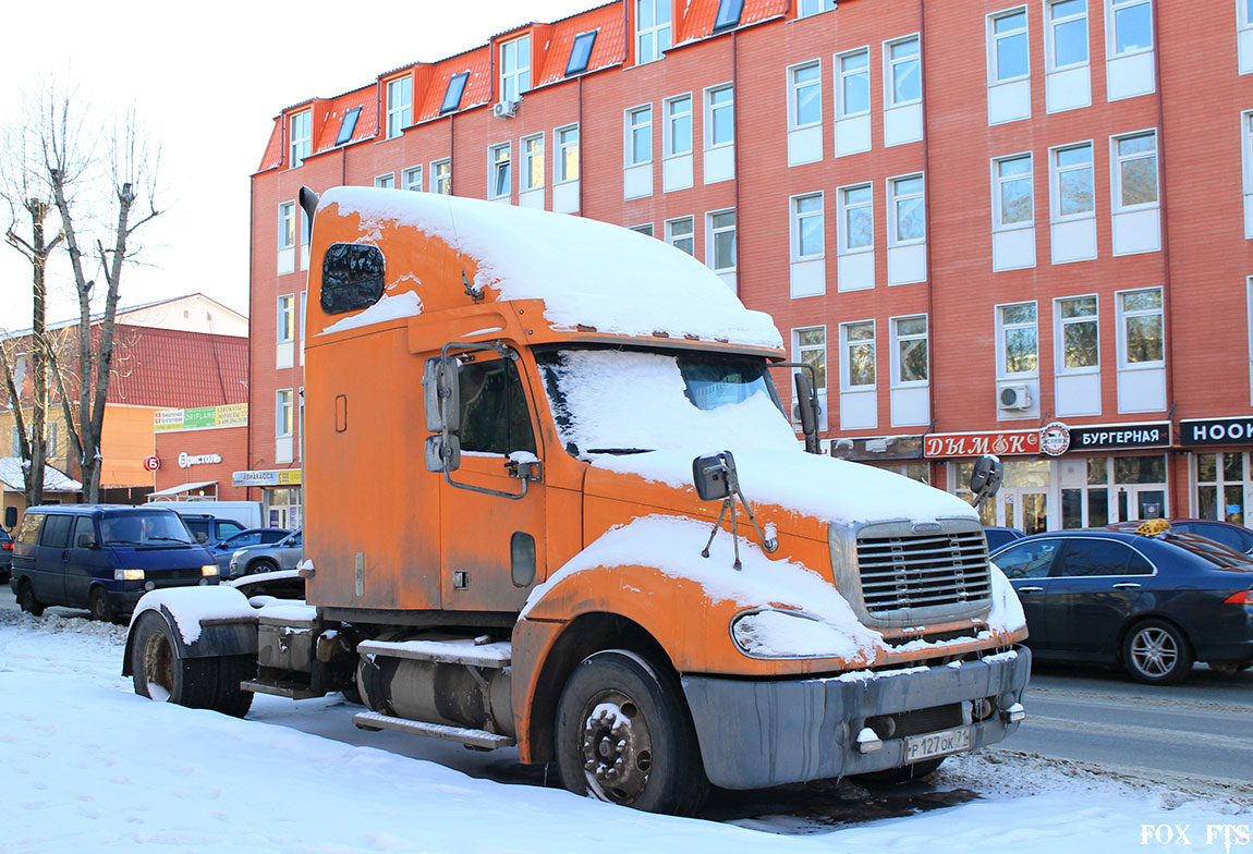 Тульская область, № Р 127 ОК 71 — Freightliner Columbia