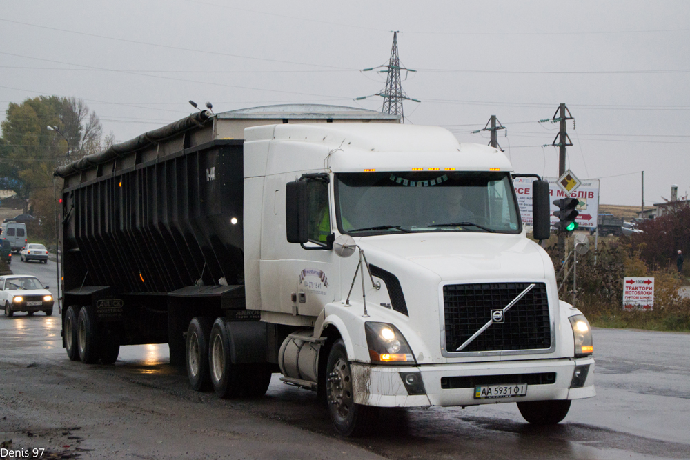 Киев, № АА 5931 ОІ — Volvo VNL630