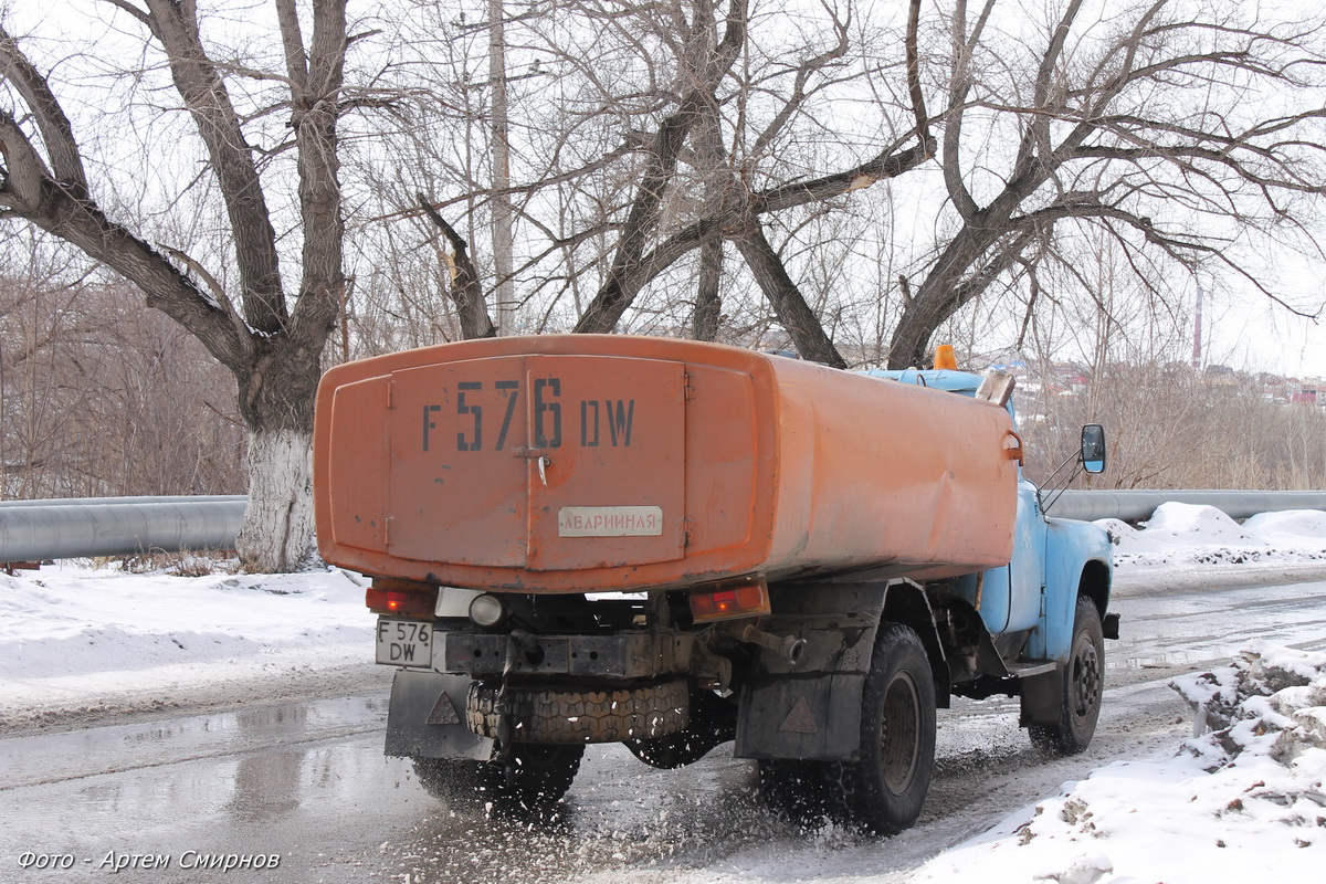 Восточно-Казахстанская область, № F 576 DW — ЗИЛ-431412