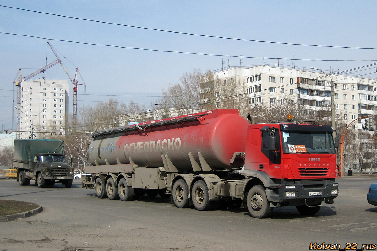 Алтайский край, № К 219 РН 22 — IVECO Trakker ('2004)