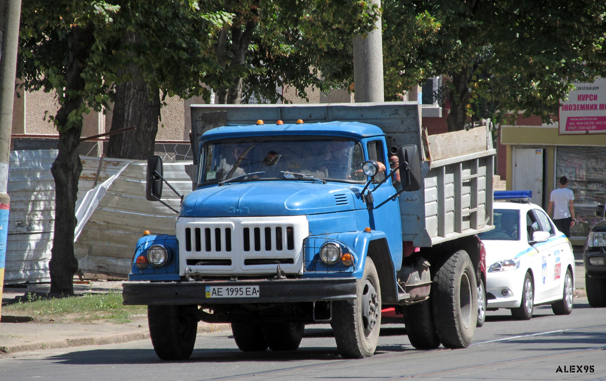 Днепропетровская область, № АЕ 1995 ЕА — ЗИЛ-495810