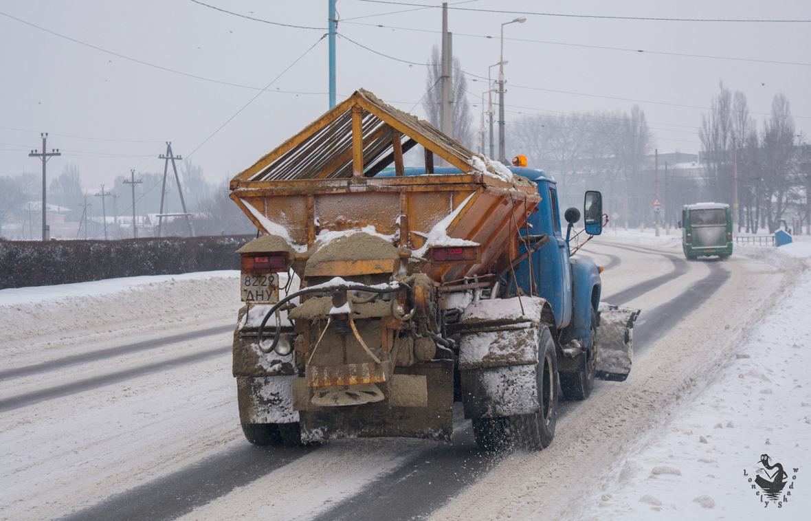 Днепропетровская область, № 8229 ДНУ — ЗИЛ-431412