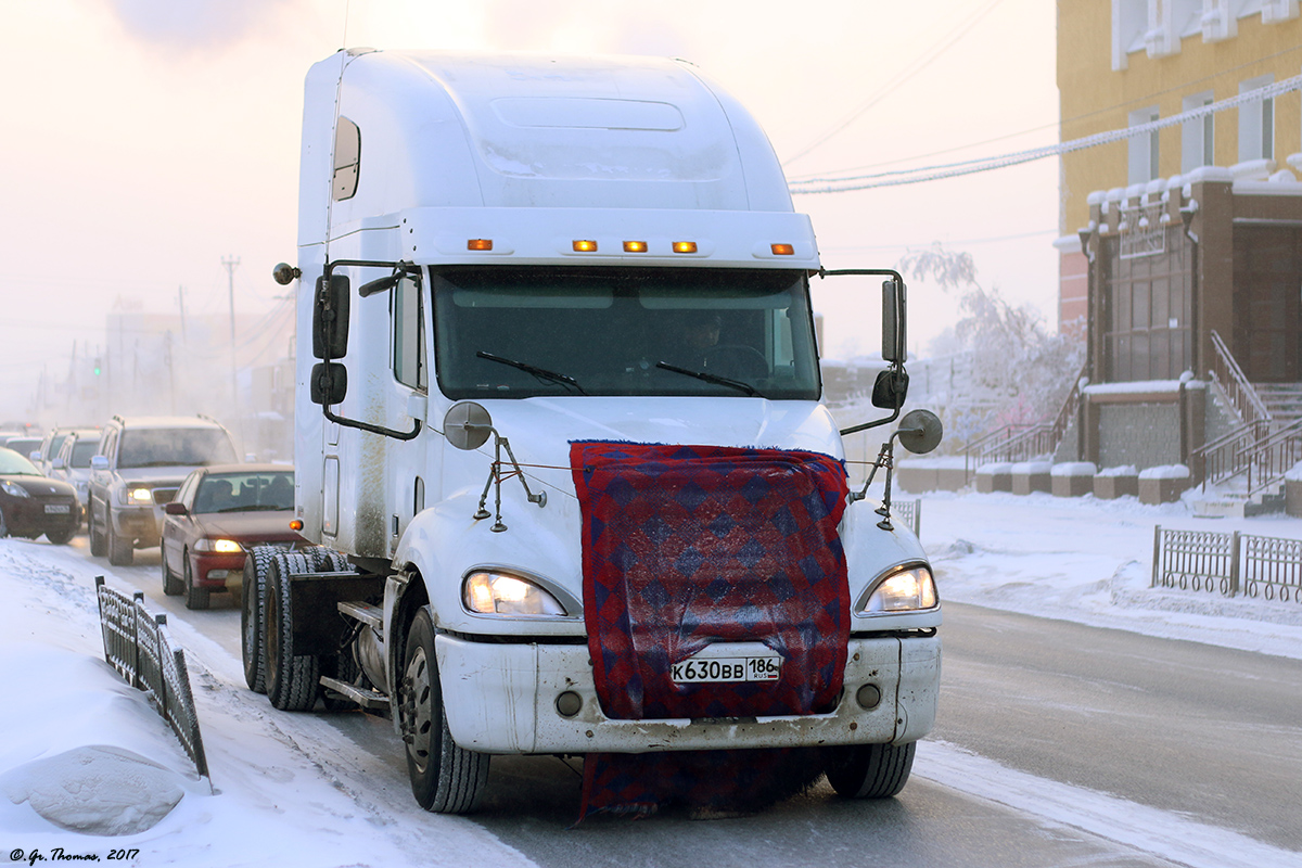 Ханты-Мансийский автоном.округ, № К 630 ВВ 186 — Freightliner Columbia