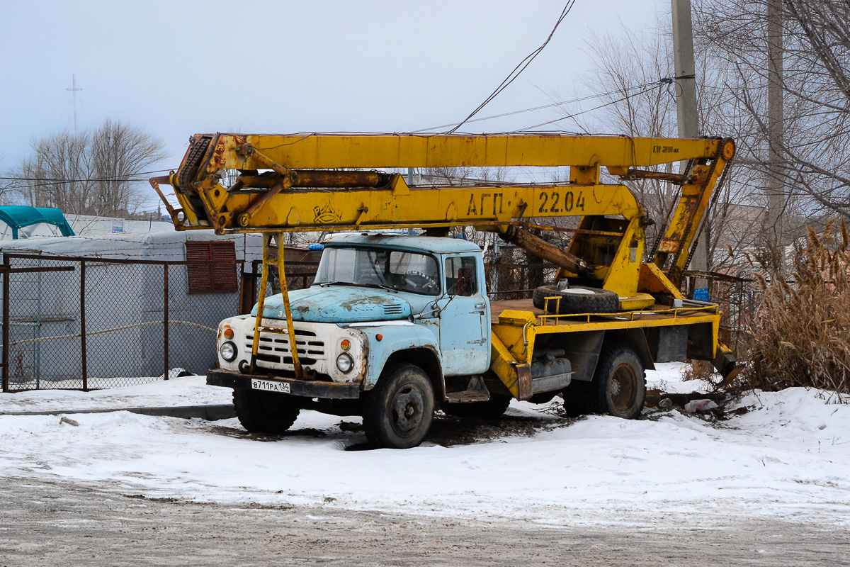 Волгоградская область, № В 711 РА 134 — ЗИЛ-431412