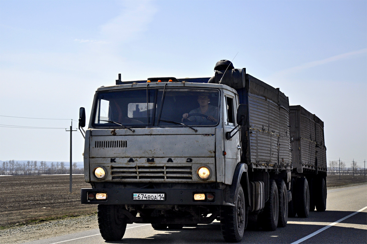 Павлодарская область, № 674 BOA 14 — КамАЗ-53212