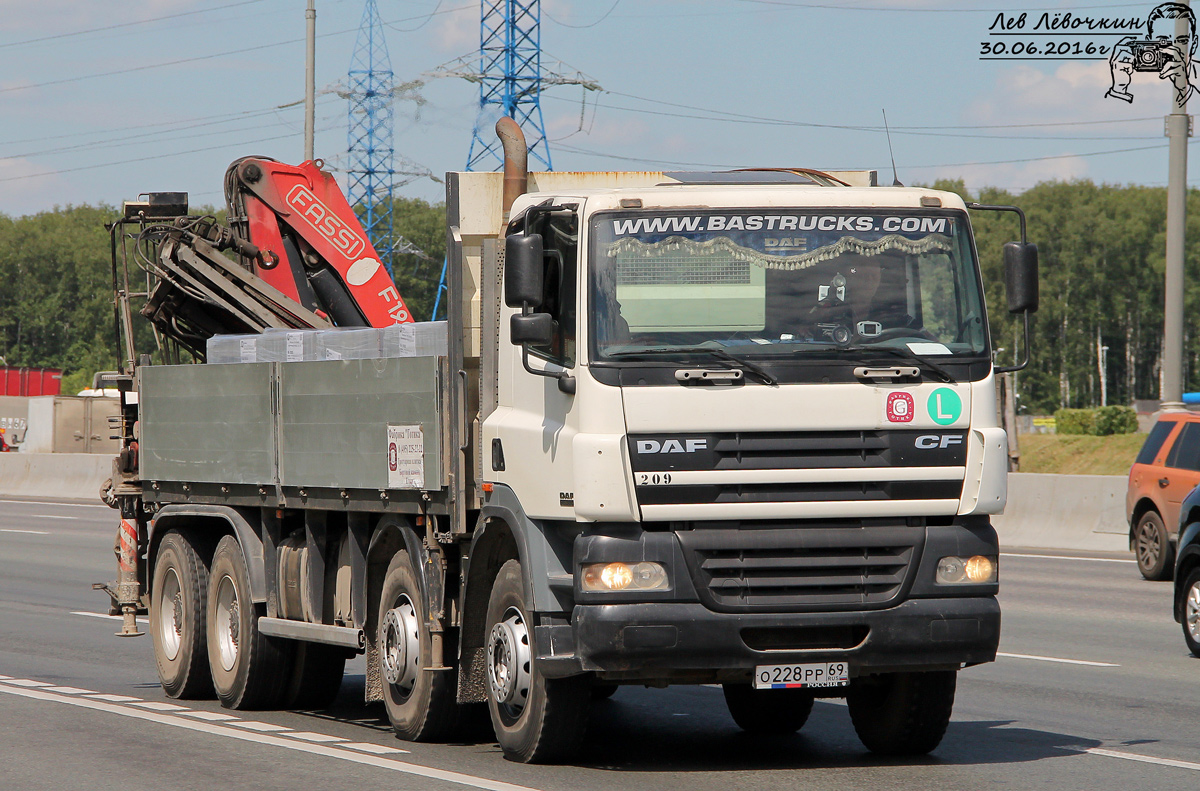 Московская область, № О 228 РР 69 — DAF CF85 FAD