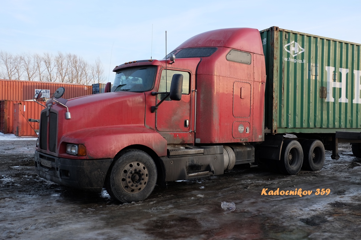 Московская область, № Х 546 СН 777 — Kenworth T600