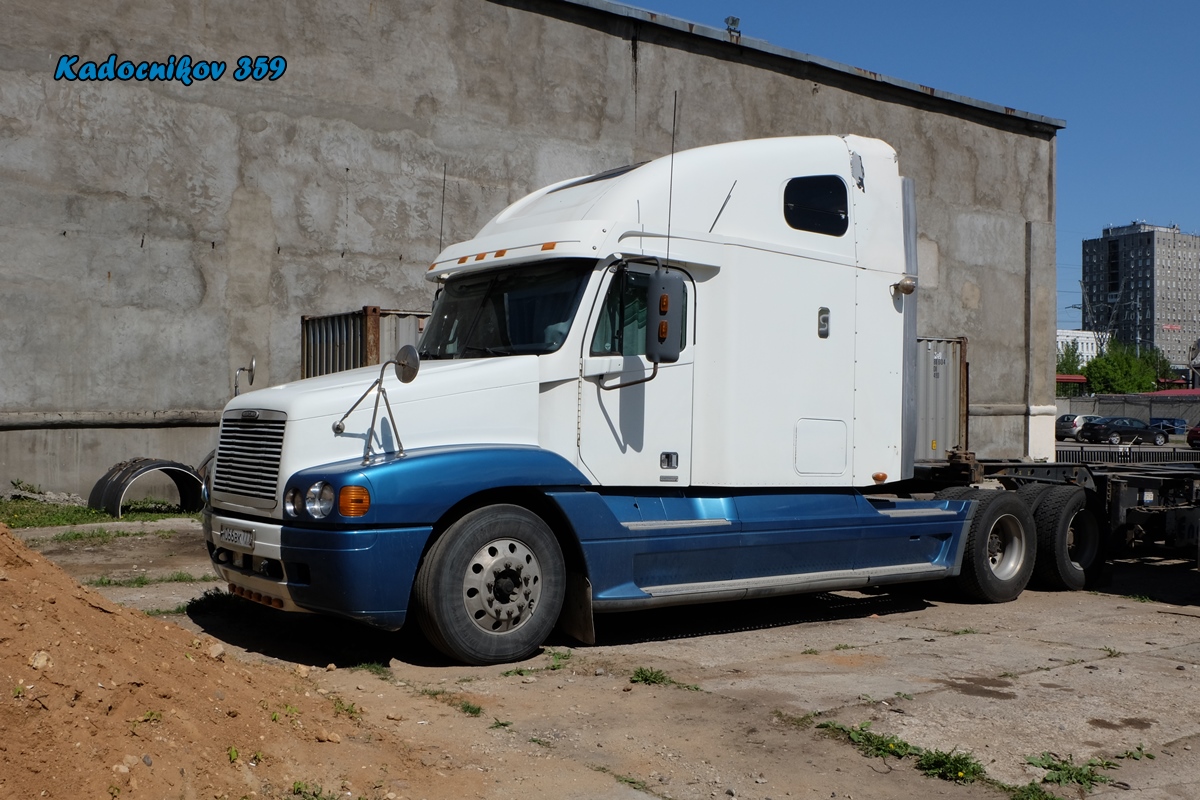 Москва, № М 066 ВК 777 — Freightliner Century Class