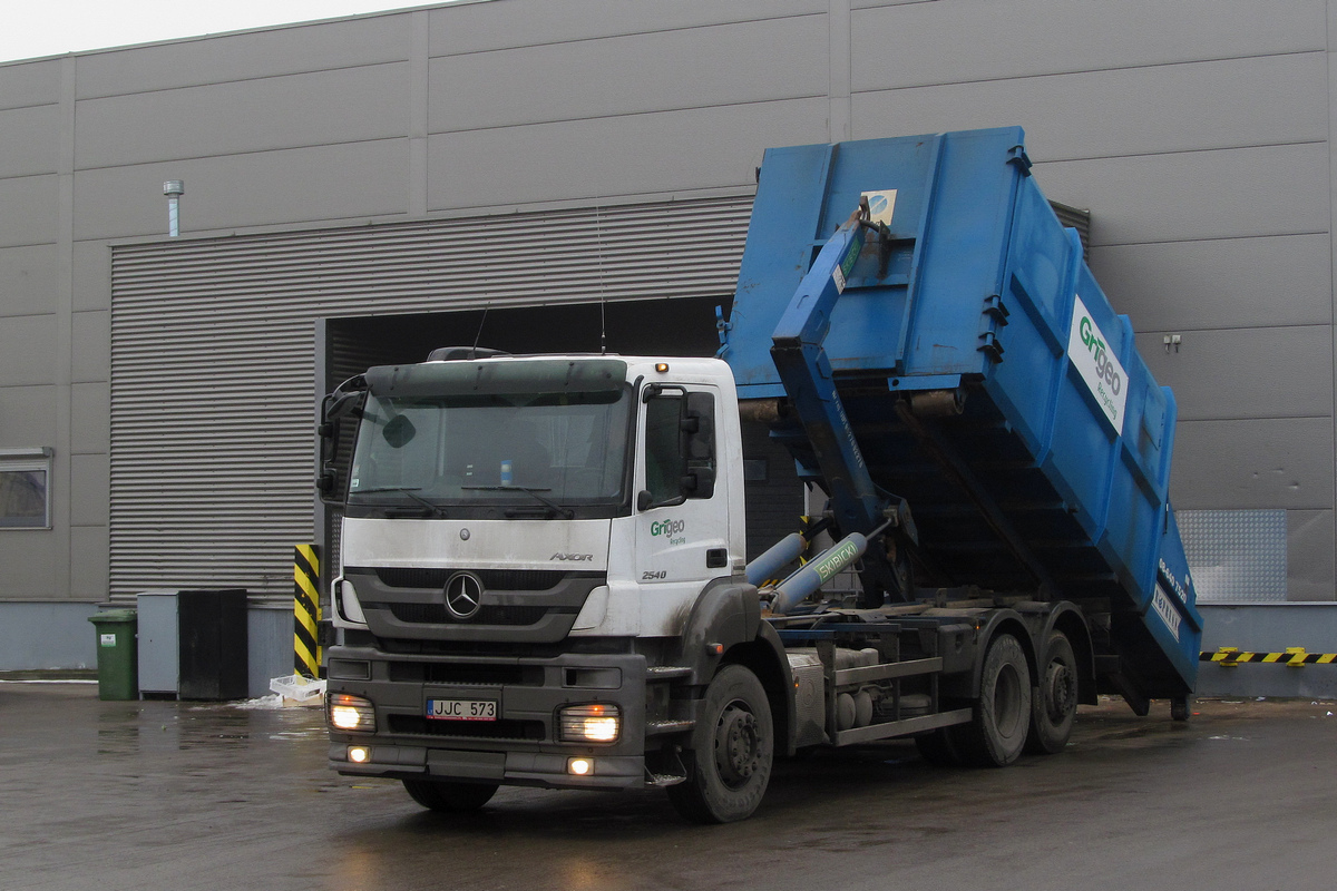 Литва, № JJC 573 — Mercedes-Benz Axor (общ.м)