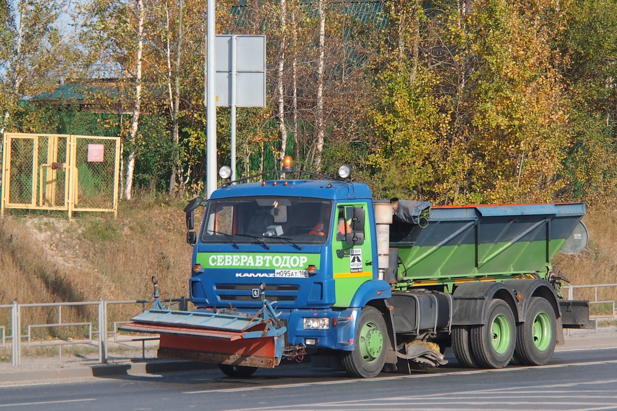 Ханты-Мансийский автоном.округ, № М 095 АТ 186 — КамАЗ-65115 (общая модель)