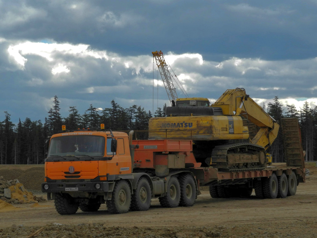 Ямало-Ненецкий автоном.округ, № М 418 ЕА 89 — Tatra 815 TerrNo1-290N9T; Ямало-Ненецкий автоном.округ, № 0314 СР 89 — Komatsu PC400