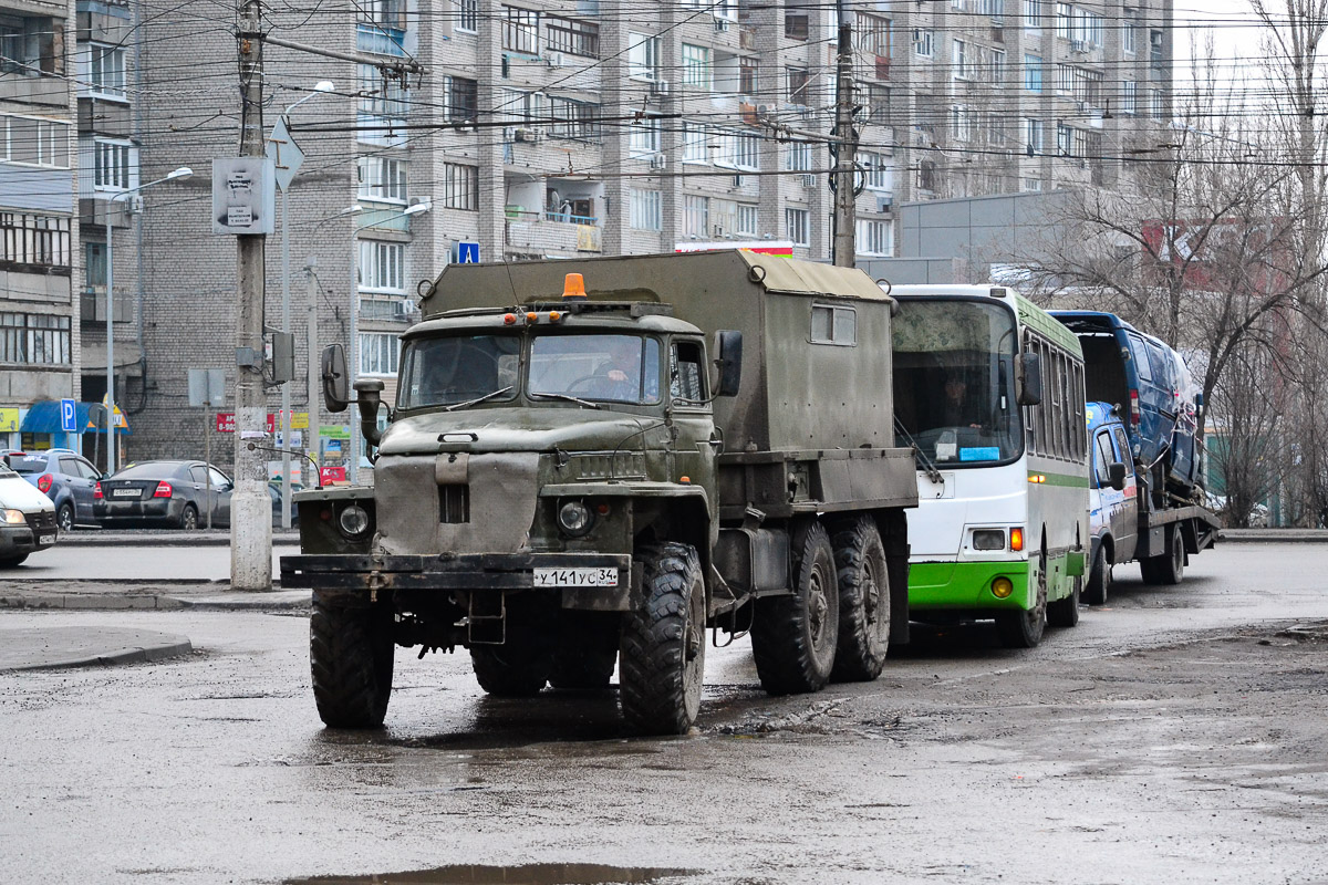 Волгоградская область, № 716 — Урал-375Д