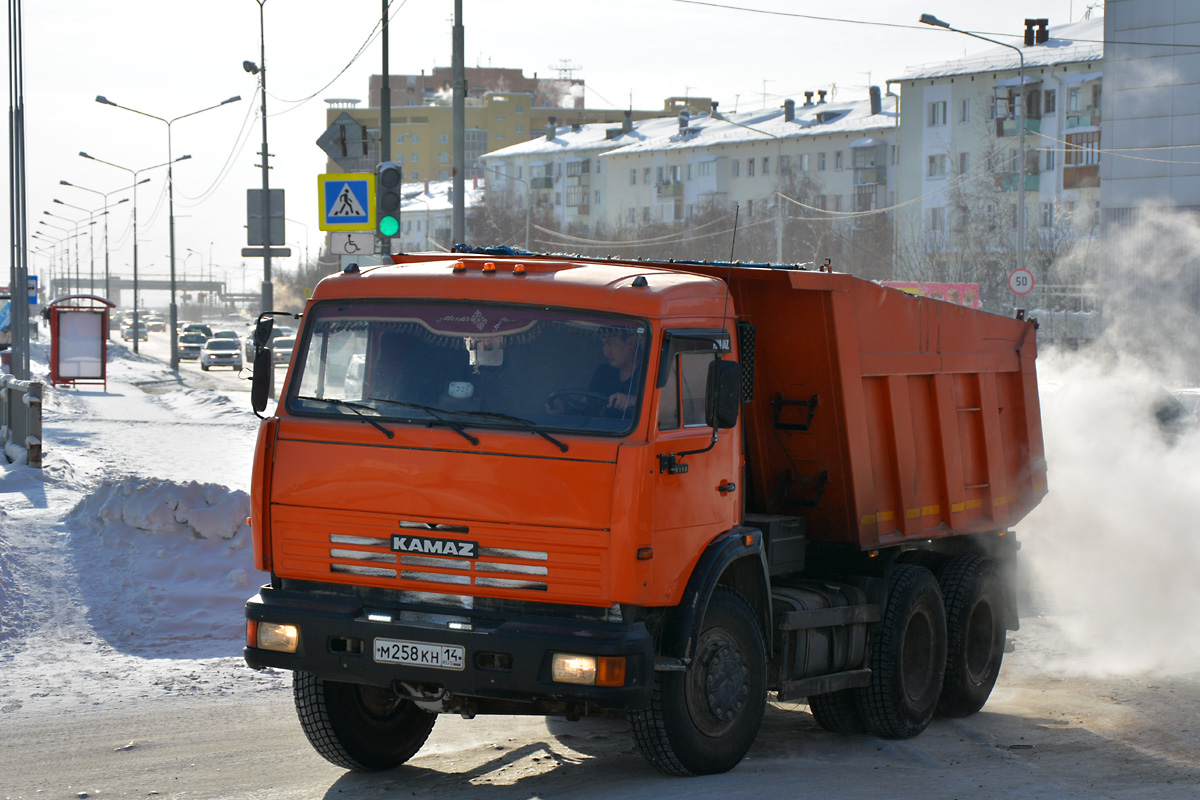 Саха (Якутия), № М 258 КН 14 — КамАЗ-65115 [651150]