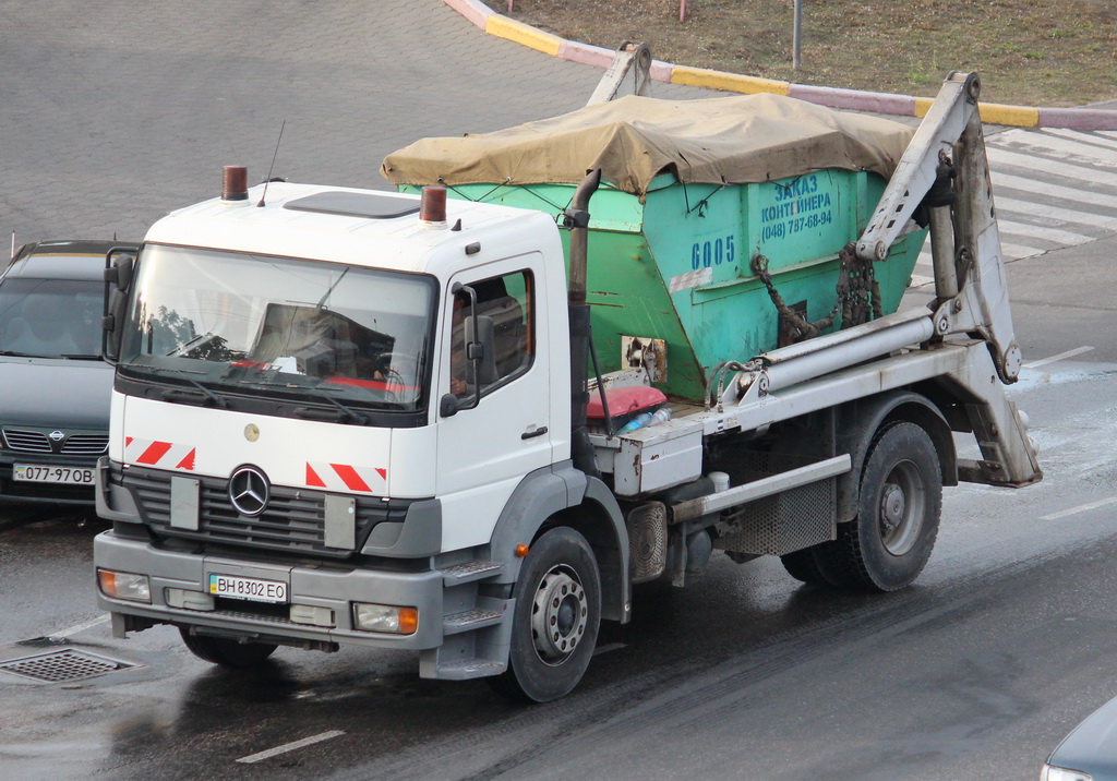 Одесская область, № ВН 8302 ЕО — Mercedes-Benz Actros ('1997)