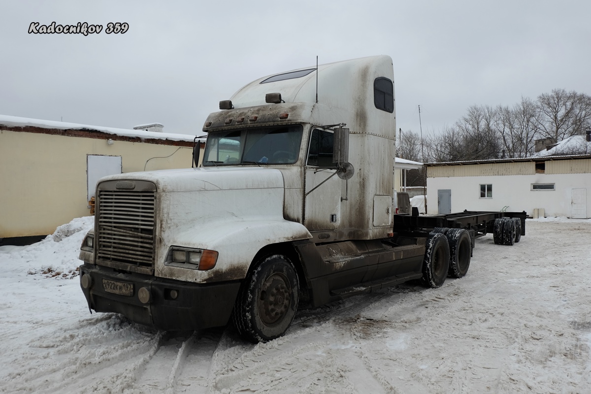 Москва, № Х 922 КН 197 — Freightliner FLD 120