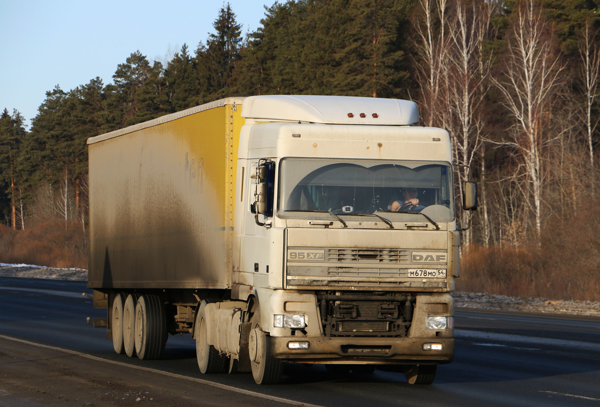 Новосибирская область, № М 678 МО 54 — DAF 95XF FT