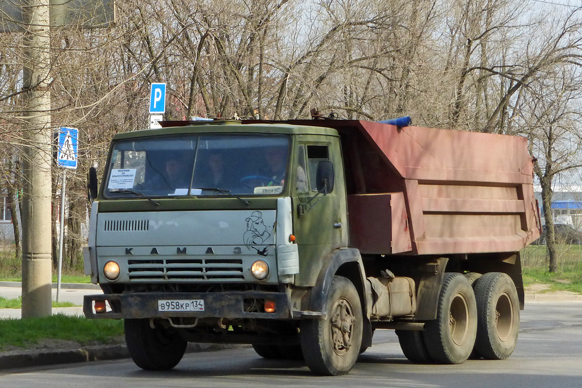 Волгоградская область, № В 958 КР 134 — КамАЗ-5511