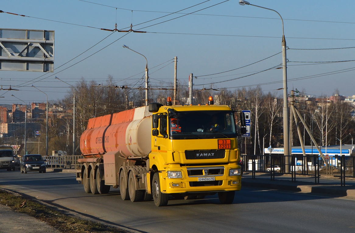 Калужская область, № О 443 ВО 40 — КамАЗ-65206-S5