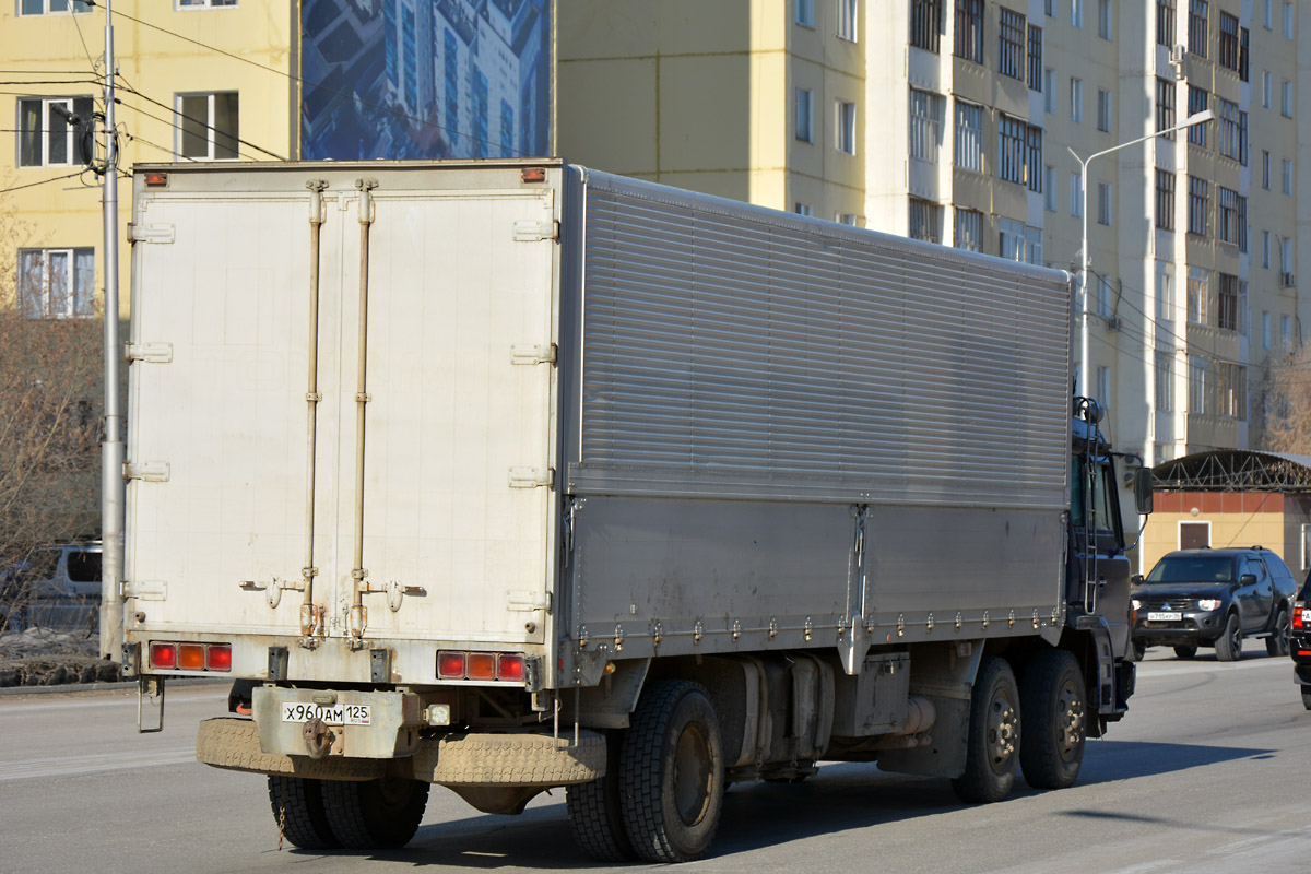 Приморский край, № Х 960 АМ 125 — Hino FR