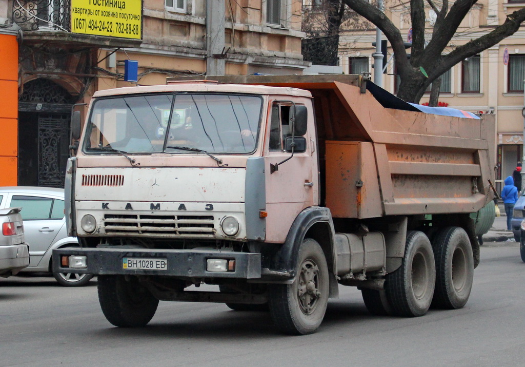 Одесская область, № ВН 1028 ЕВ — КамАЗ-5511